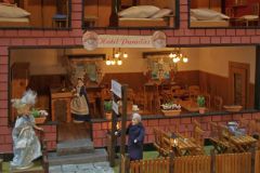 03-Hotel-Paradies-alias-Hessischen-Hof-in-Hainburg_500