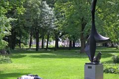 »Stella« (in weicher Form eines Kreuzes) 1965 vom SpanierBaltasar Lobo