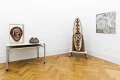 2-Ausstellungansicht_LUKIM-GEN_Weltkulturen-Museum-2016_Foto_W_800