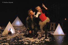 TheaterUmriss-Being-Pagat-Generalprobe-08_800