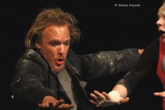 TheaterUmriss-Being-Pagat-Premiere-06_800