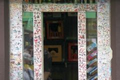 Süßwaren und Zeitschriften