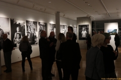 3-Blick-in-die-Ausstellung-IMG_5915_cr_800-Sign