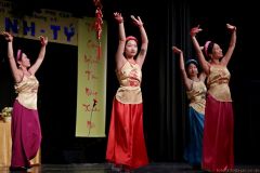 22-Traditioneller-Tanz-IMG_6752k_cr_800-sign