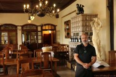 107-IMG_1616k_800Sign