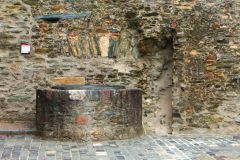 204-IMG_1523-2_800Sign