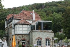 601-IMG_1669_800Sign