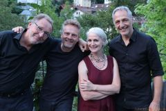 622-IMG_1500_cr-Gi_800Sign