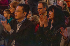 Takeshi Ito Japanischer Generalkonsul mit Dolmetscherin